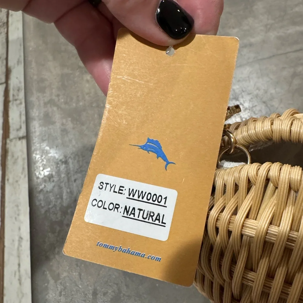 Tommy Bahama Chic Woven Tan shell Clutch with Gold seashell  Chain! Cute& unique - Picture 5 of 9